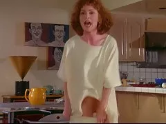 巨乳のベイビー・リナ・ポールは配達人のディックを愛しています