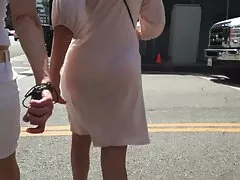 若いブロンドのベイビーが犯される