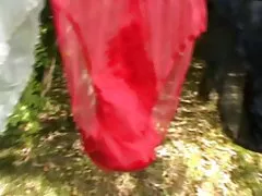 アマチュアのアジア人の女の子たちが4人で2人のコックを共有